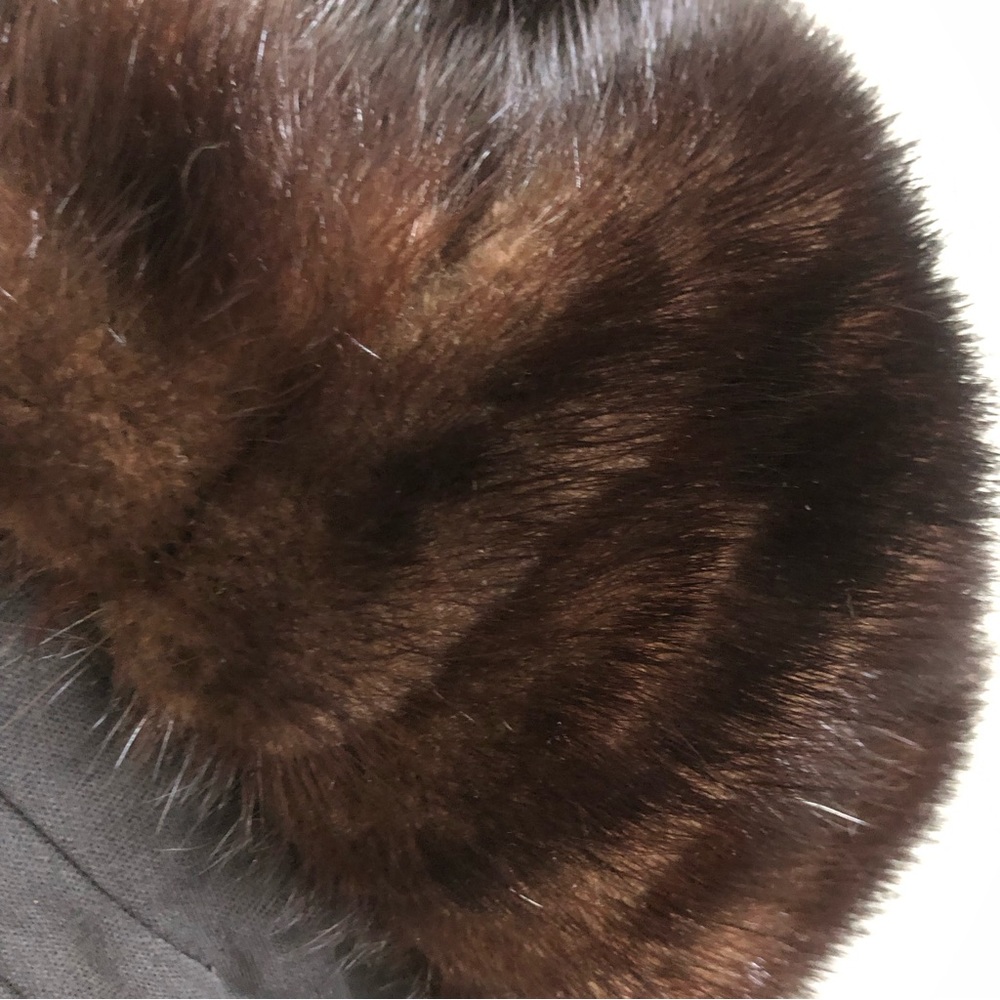 Vintage 1960s Betmar Mink Fur Ladies Hat in sable color size 6 - Picture 6 of 15